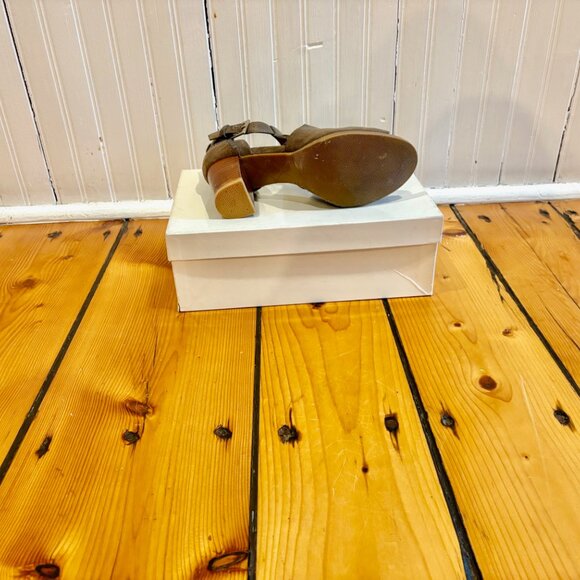 Jack Rogers Gray Taupe Suede Peep Toe Open Booties, size 7 - Picture 8 of 9